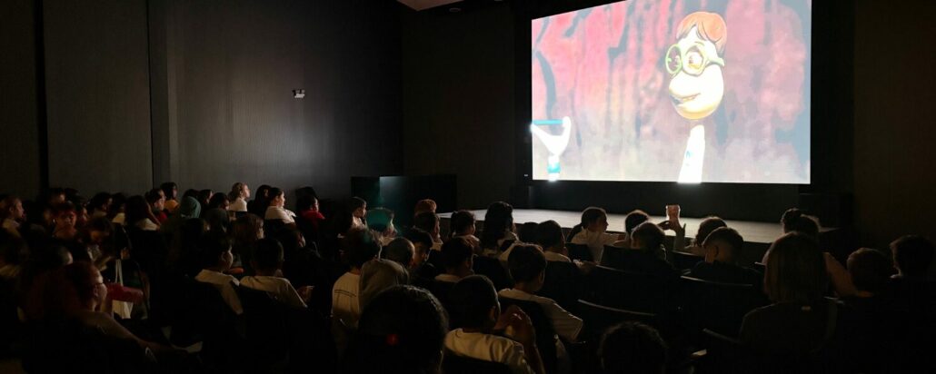 InPETU GENIUS é uma iniciativa voltada a crianças e adolescentes